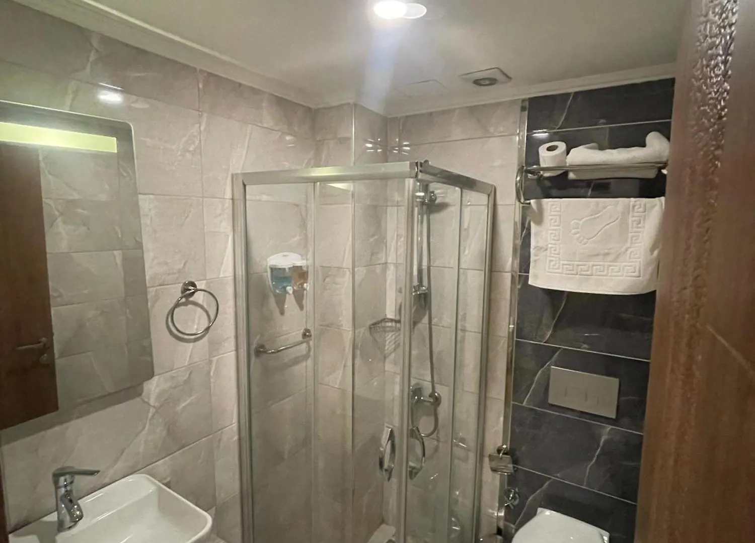 Ξενοδοχείο με διαμερίσματα Nuperasuit Hotel Κωνσταντινούπολη Τουρκία